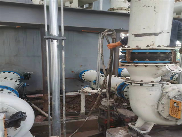 理塘设备基础沉降下沉注浆加固增加荷载